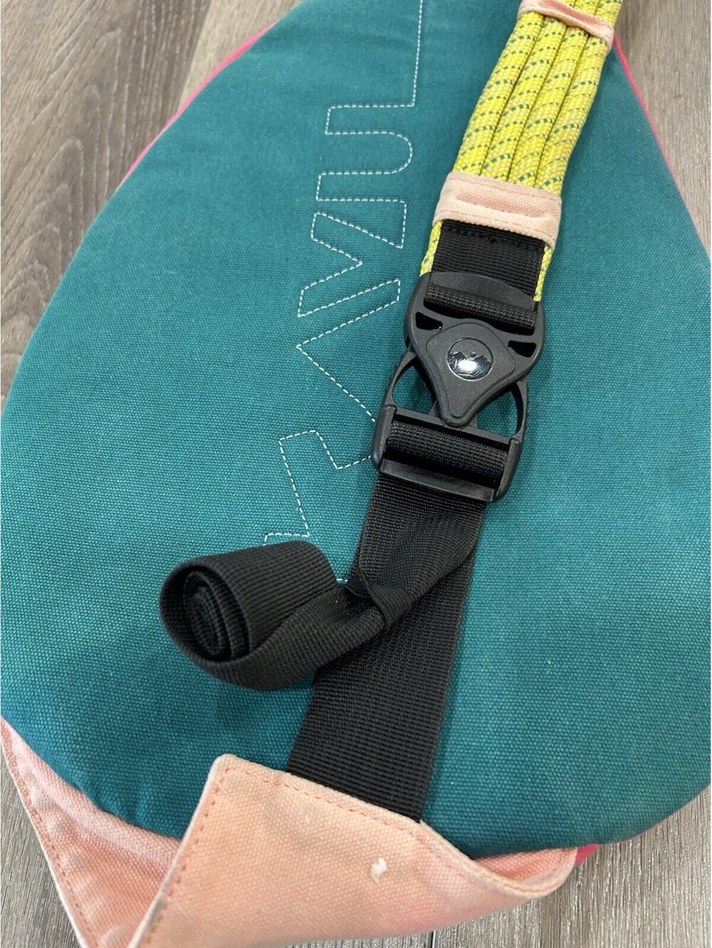 Kavu Rope Sling Bag ~ Multicolor - Picture 4 of 5